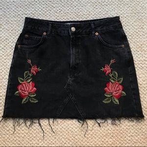 Adorable top shop denim skirt!